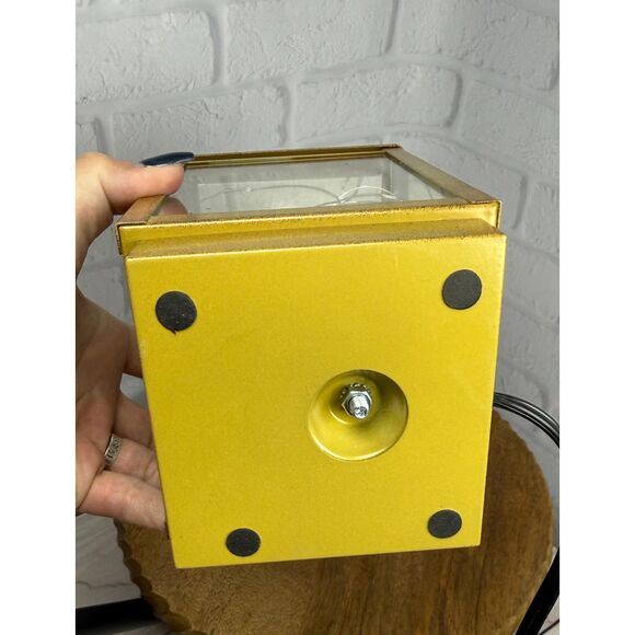 Scentsy Glimmer and Glow Scentsy Wax Warmer, Gently Used - Retail $65 - Picture 8 of 8